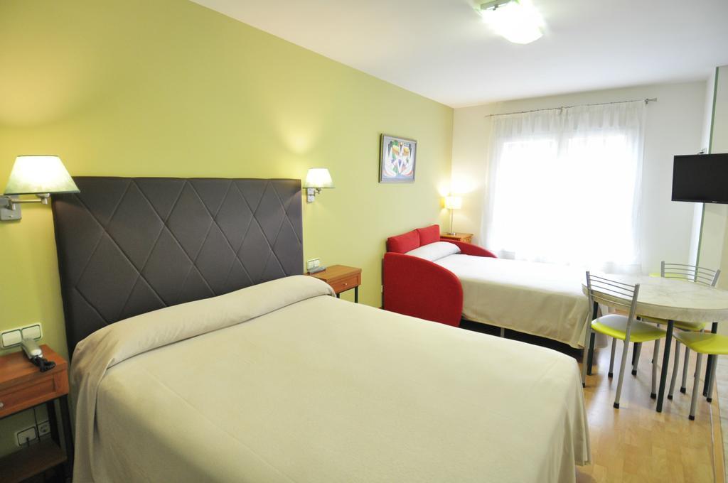 Hotel Apartamentos Aralso Сеговия Экстерьер фото